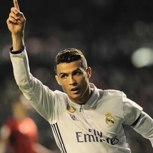 大家一起耍球吧