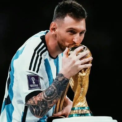 《红人馆》球吧